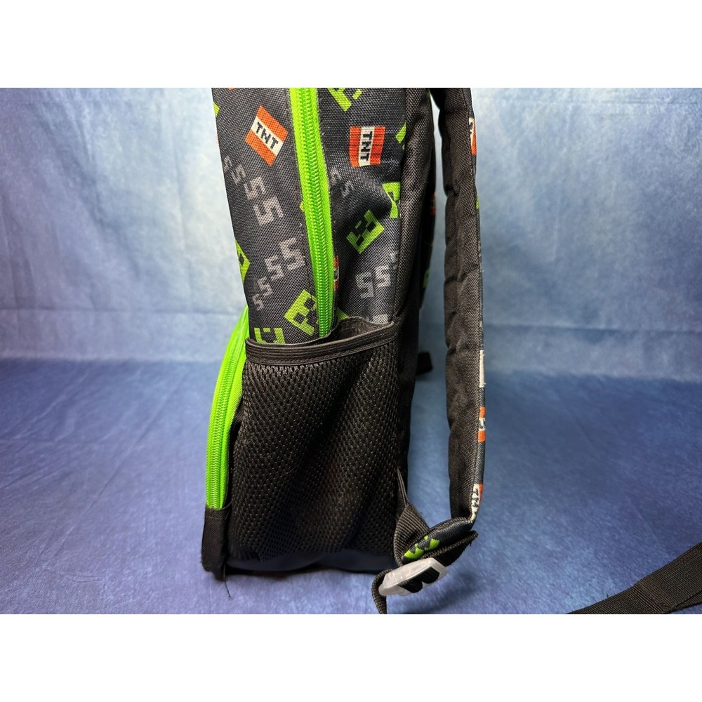 Minecraft Light Up 17" Creeper Backpack Flashing Lights TNT w/ Creeper Lunch Bag - Picture 8 of 17